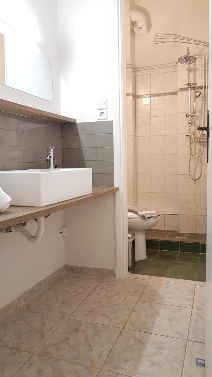 Palette Apartment Chocolate - Athens Center, 6 Bd, 3 Bath Zewnętrze zdjęcie